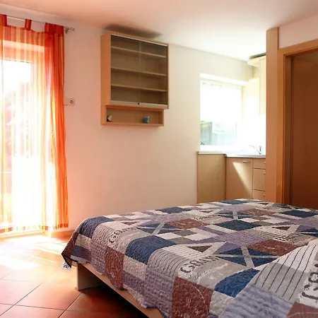 Miraflores Apartmaji Za Oddih V Portorozu - Miraflores In * Portorož