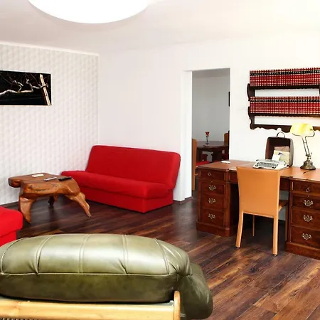 Miraflores Apartma *